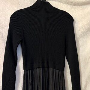 Beautiful flowing gown, so versitile!